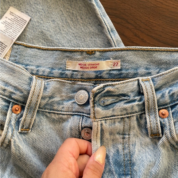 Levi Wedgie Straight Jeans - Picture 2 of 2